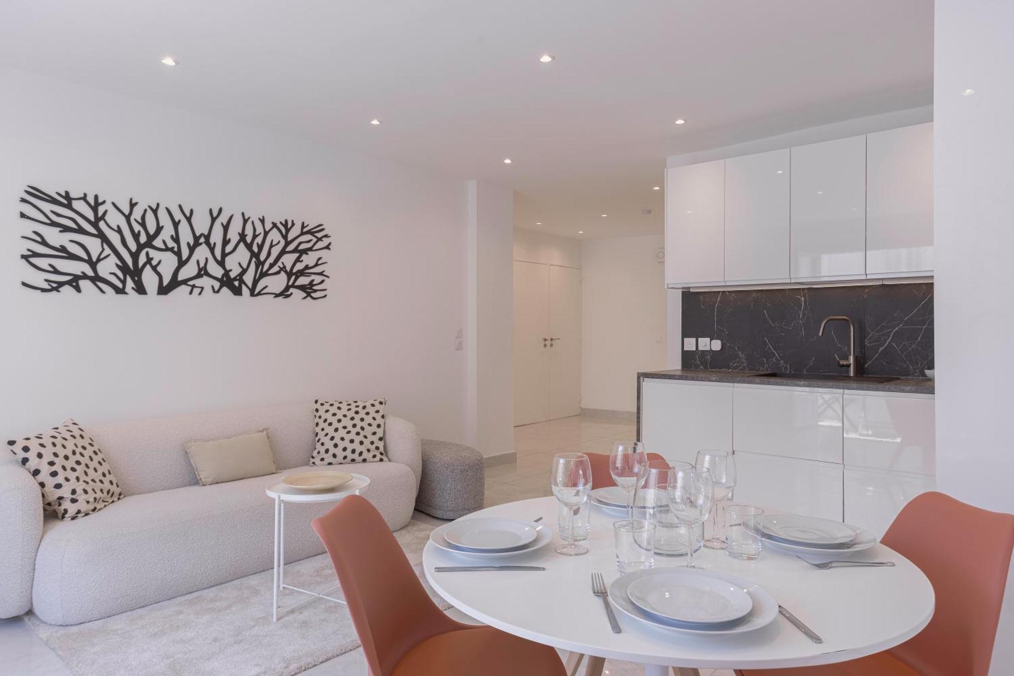 Appartement Moliere - Palais, Plage, Balcon, Clim Et Centre Cannes