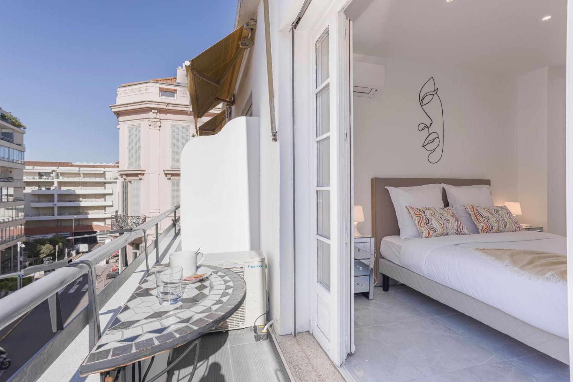 Appartement Moliere - Palais, Plage, Balcon, Clim Et Centre Cannes